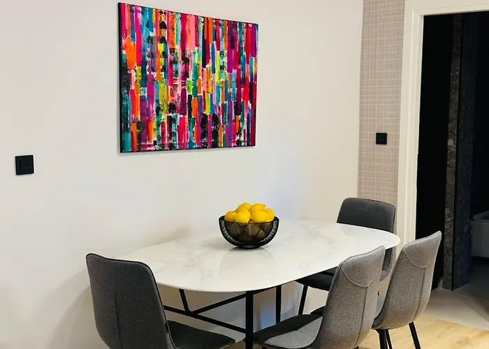 Casa In Giardino 펜션 하니아